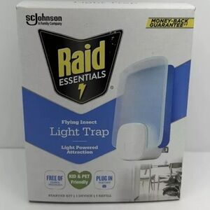Raid Essentials Flying Insect Light Trap Starter Kit, 1 Device and 1 Refill